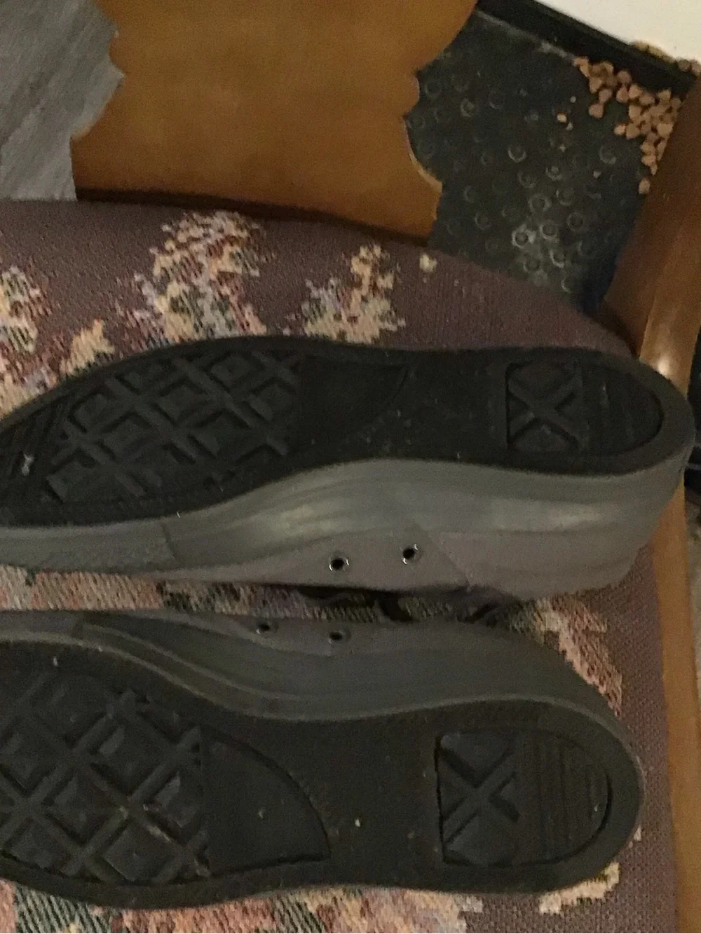 Converse Men's Low-Top Sneakers in Gray - Picture 5 of 5